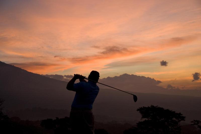 Hotel La Reunion Golf Resort And Residences Antigua Екстер'єр фото