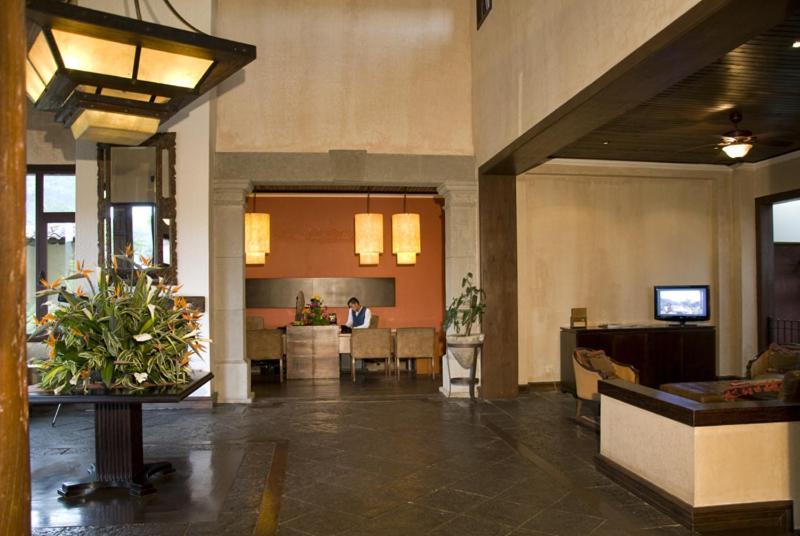 Hotel La Reunion Golf Resort And Residences Antigua Екстер'єр фото