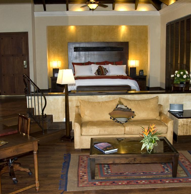 Hotel La Reunion Golf Resort And Residences Antigua Номер фото